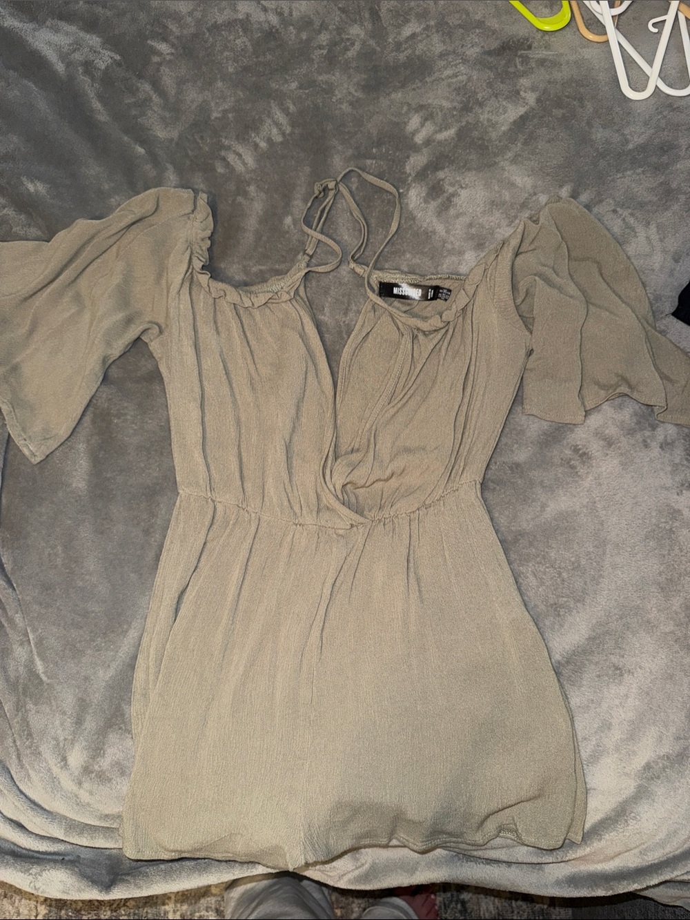 Missguided Taupe One-Shoulder Puff-Sleeve Mini Dress
